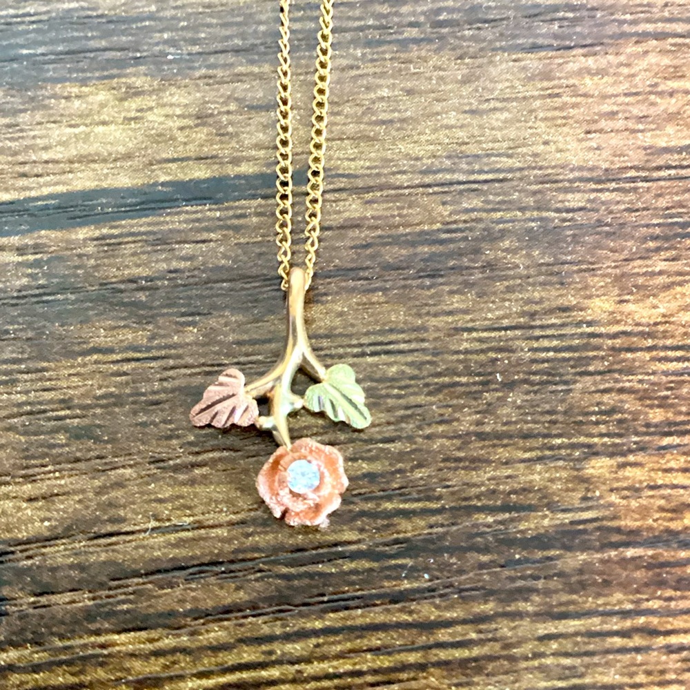Gold necklace